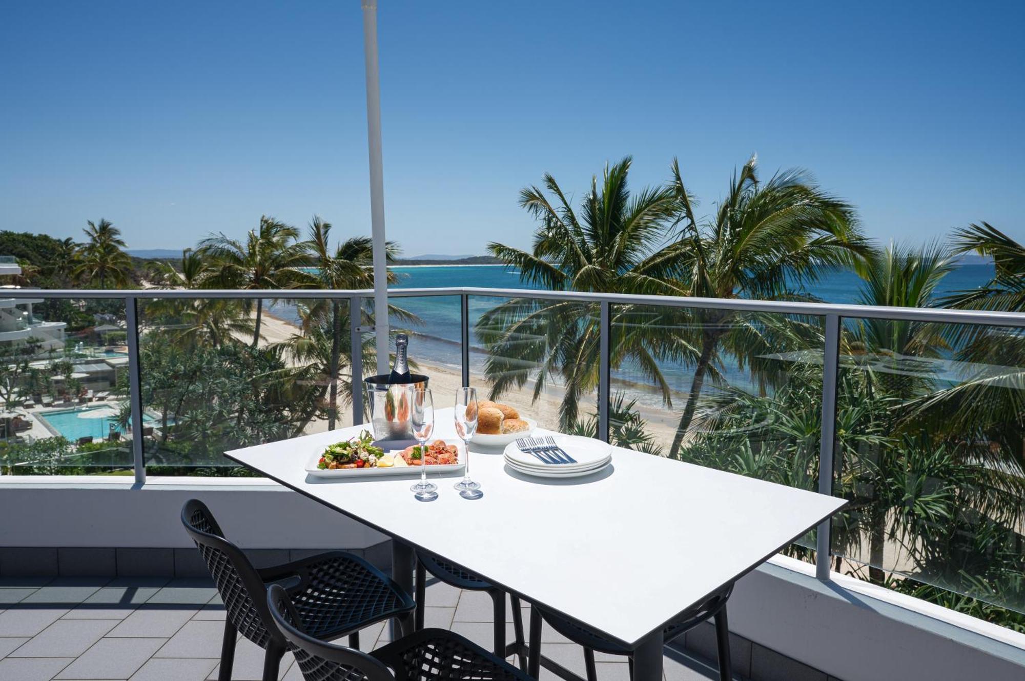 On The Beach Noosa Resort Noosa Heads Exterior foto